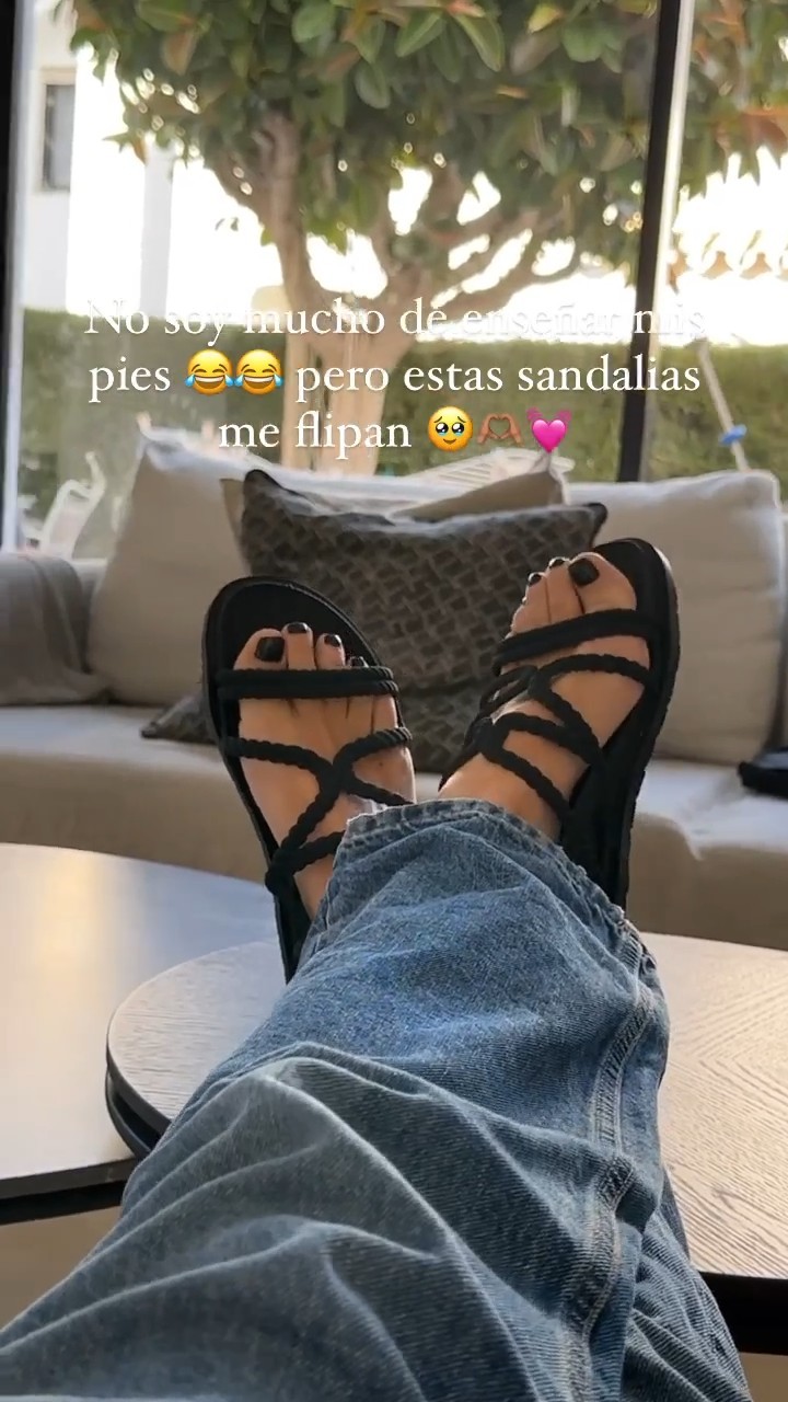 Laura Matamoros Feet